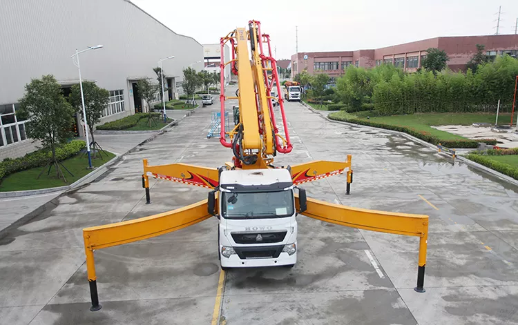 ⚡Купить Автобетононасос XCMG Schwing HB37V HB43V HB47V HB52V на базе шасси Sinotruk HOWO ZZ5347V524HE1 от официального дистрибьютора XCMG в Украине ⚡ Купить по самой низкой цене ⚡Отдел продаж ⚡+38(095)457-00-44 ⚡+38(067)457-00-44