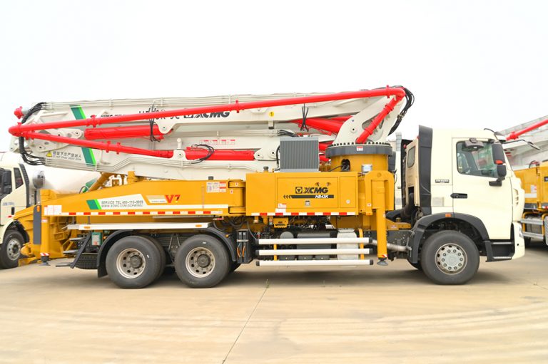 ⚡Купить Автобетононасос XCMG Schwing HB37V HB43V HB47V HB52V на базе шасси Sinotruk HOWO ZZ5347V524HE1 от официального дистрибьютора XCMG в Украине ⚡ Купить по самой низкой цене ⚡Отдел продаж ⚡+38(095)457-00-44 ⚡+38(067)457-00-44